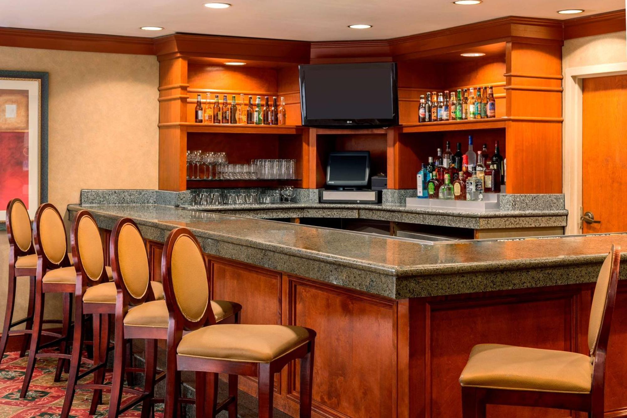 Embassy Suites By Hilton Columbia Greystone Exterior foto