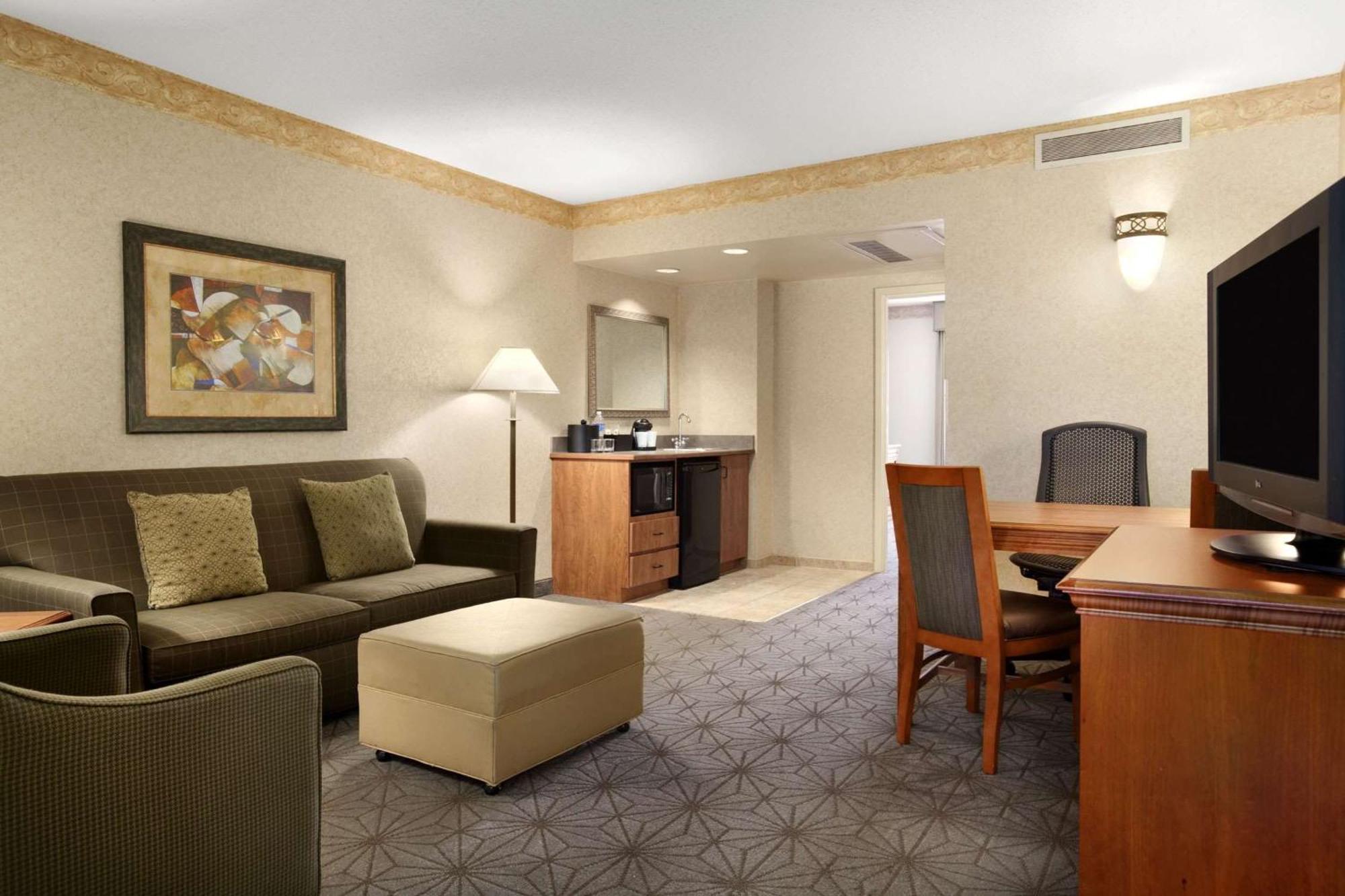 Embassy Suites By Hilton Columbia Greystone Exterior foto