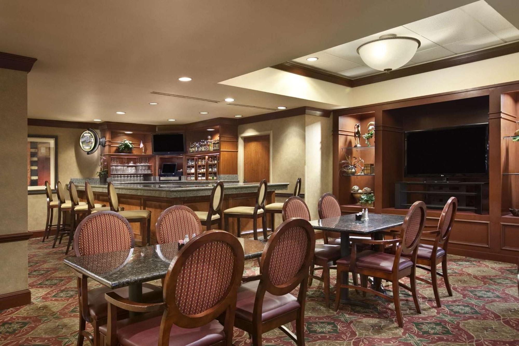 Embassy Suites By Hilton Columbia Greystone Exterior foto